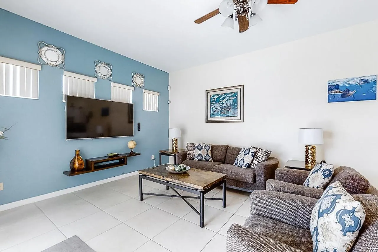 Reel Paradise Davenport Holiday home